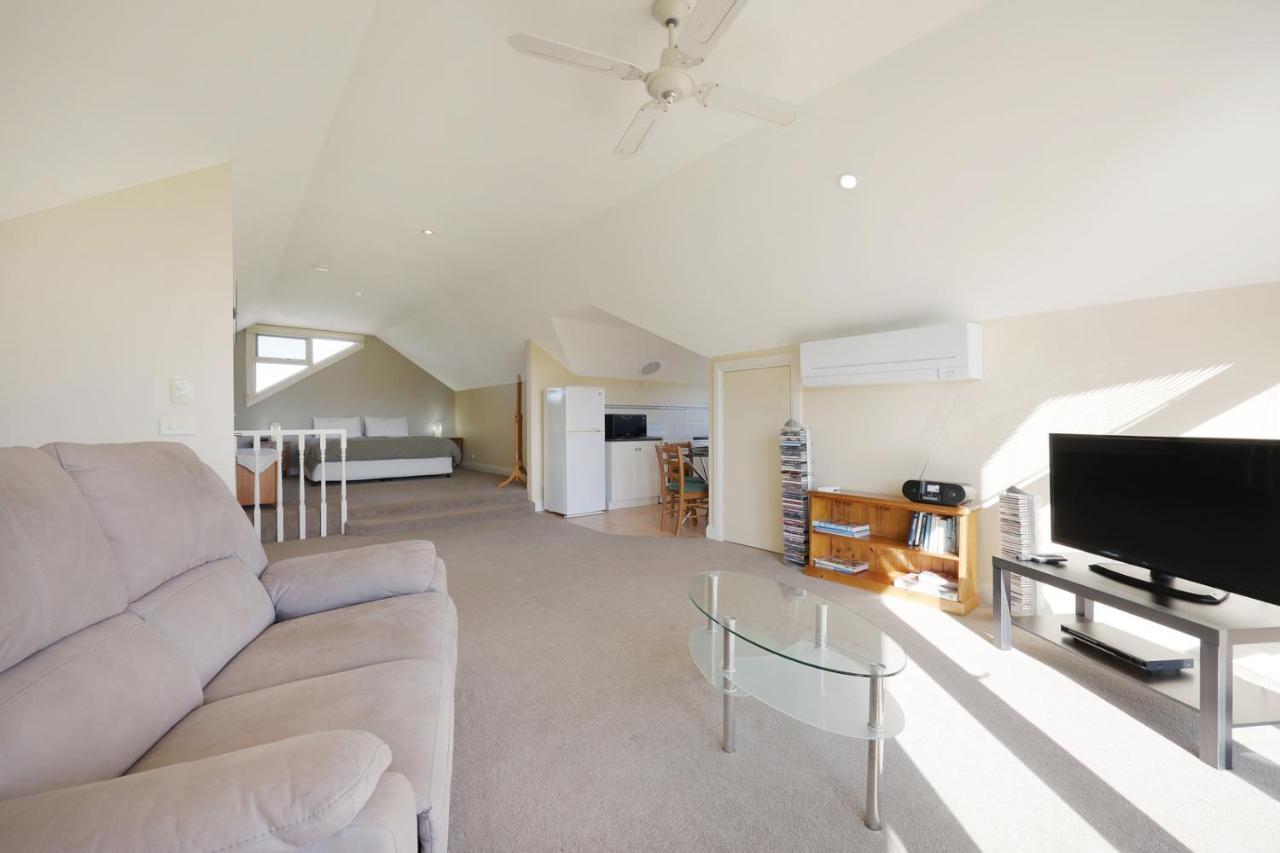 Logans Beach Apartments - The Loft Warrnambool Exteriér fotografie